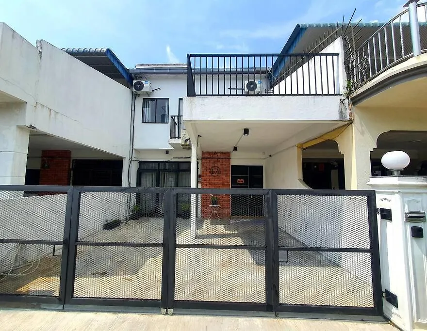 Cozy House 4 Room10Pax@Alma Bukit Mertajam