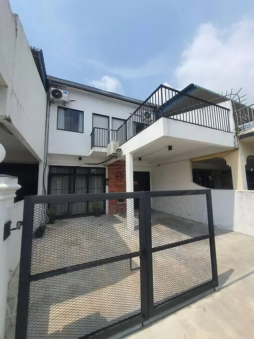 Cozy House 4 Room10Pax@Alma Bukit Mertajam Malaysia